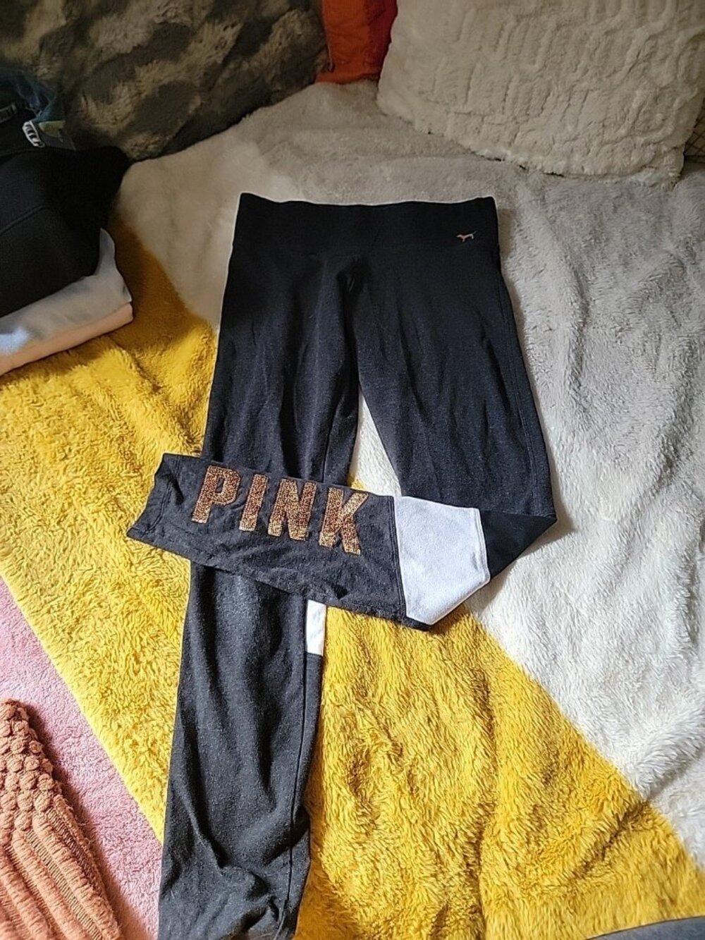 Victoria's Secret pink yoga Pants Size Small